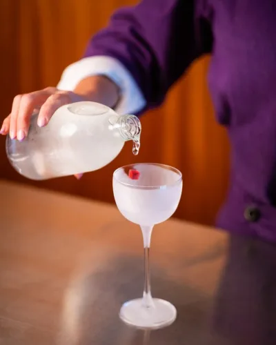 A Bar With A Shape For A Name