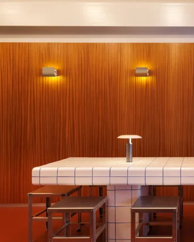 A Bar With A Shape For A Name